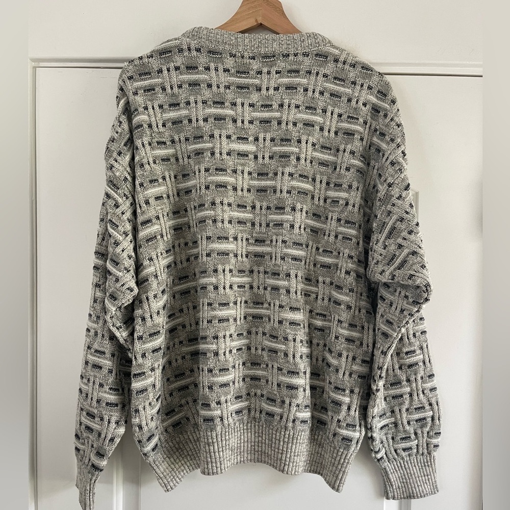 Vintage St John Patterned Sweater Gray/Green - XL - Picture 3 of 3
